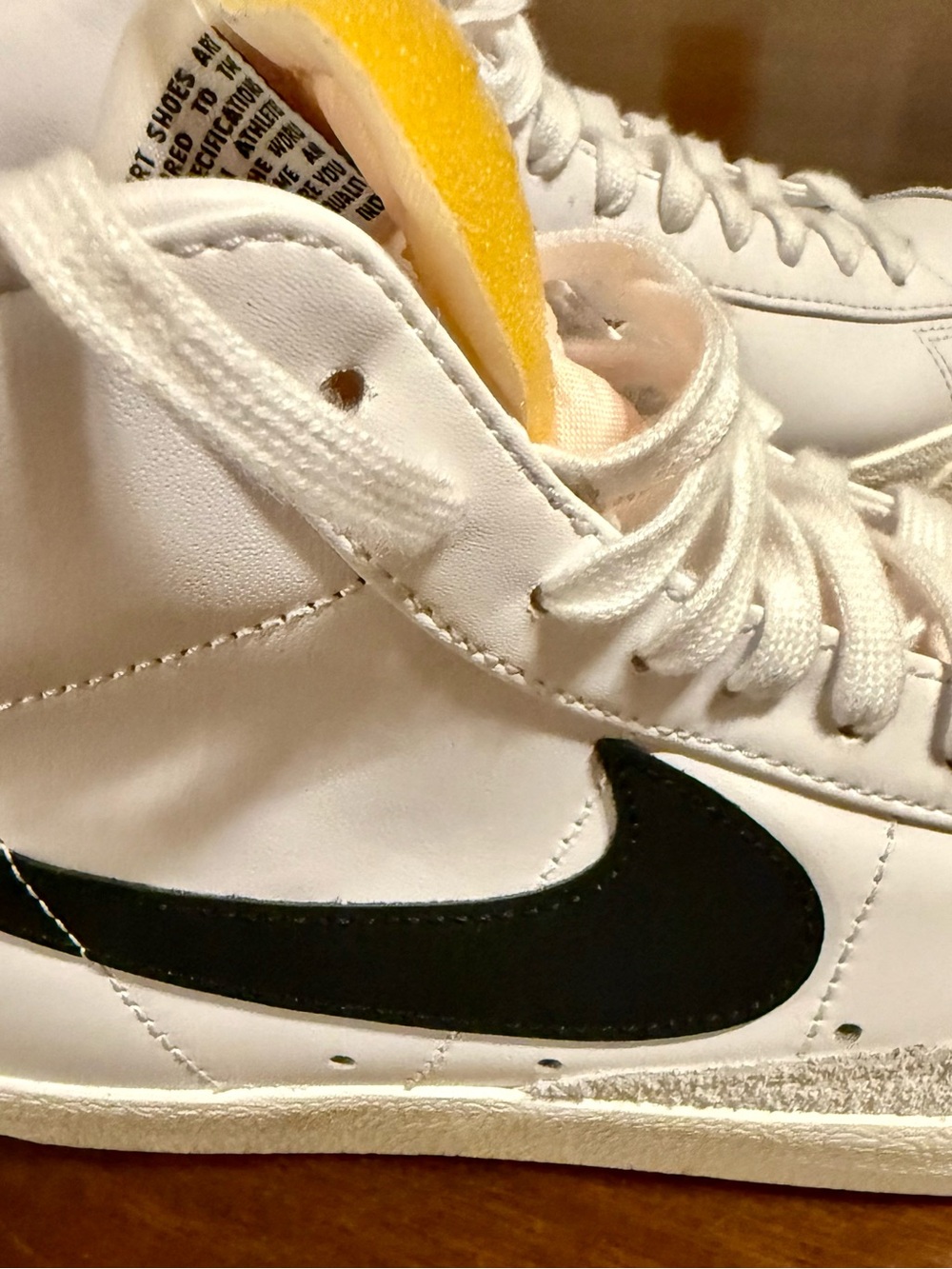 Nike Women’s White/Black High-Top Blazers Like new - Picture 6 of 6
